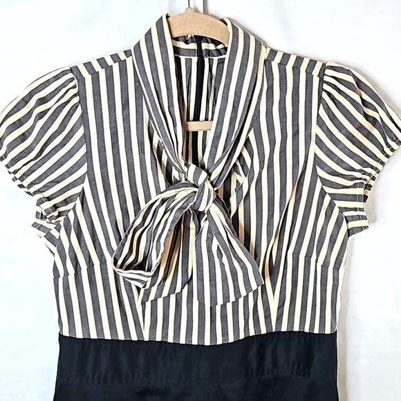 The Limited Gray,Cream & Black Striped Dress Size 10 - Picture 3 of 9